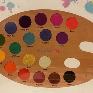 Glamlight cosmetics - makeup artists palette
